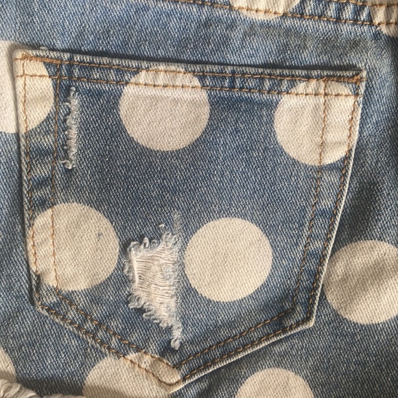 Forever 21 Polk-a-dot denim shorts in size 28 - Picture 4 of 5